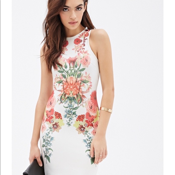 Forever 21 Dresses & Skirts - Gorgeous scuba knit floral dress.